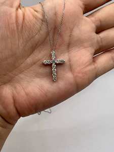 Collar con Colgante de Cruz de Moissanita Brillante de 6.5MM, Plata de Ley 925, Bañado en Oro, Joyería Religiosa para Regalo - Product Image 2