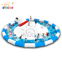 Piscine gonflable WINSUN en forme d'ours polaire avec plateforme de saut pour enfants, parc aquatique extérieur, location, usage commercial