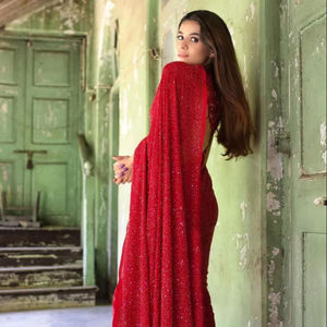 Ropa India Georgette sari con hermoso diseño bordado secuencia encaje trabajo para fiesta disponible para venta al por mayor - Product Image 1