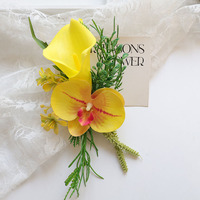 Corsages et bracelets floraux artificiels jaunes en lys calla et orchidées pour invités de mariage