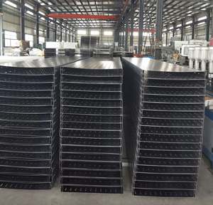 वाटरप्रूफ एल्यूमीनियम हवादार केबल ट्रे सपोर्ट रेसवे पाउडर लेपित 400x100 आउटडोर मेटल स्टील जीआई गैल्वेनाइज्ड केबल ट्रंकिंग - Product Image 6