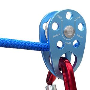 SNP12 22KN albero di roccia di alluminio ad alta resistenza piccola puleggia da arrampicata a oscillazione singola con cuscinetto di rotolamento - Product Image 1