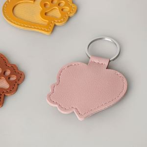 Llavero de piel sintética para guardar recuerdos de mascotas, colgante con forma de corazón y huella para amantes de perros y gatos - Product Image 6