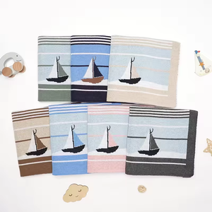 Manta de bebé tejida a mano única al por mayor, diseño australiano, jacquard, personalizable - Product Image 1