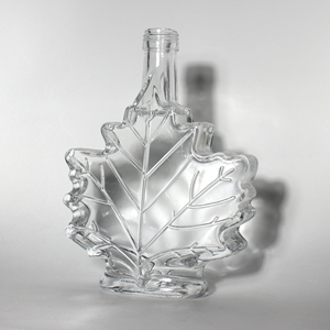 Mini-bouteille de luxe en verre en forme de feuille d'érable pour spiritueux, brandy, vodka, <span class=keywords><strong>whisky</strong></span>, gin, rhum – Contenant au design unique pour les fêtes - Product Image 2