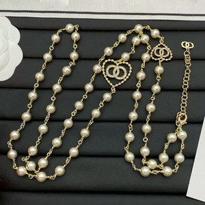 Nuevo Collar <span class=keywords><strong>de</strong></span> Cadena con Perlas y Diamantes Incrustados, Edición Doble C <span class=keywords><strong>de</strong></span> Xiang Home, Foto Real - Product Image 3