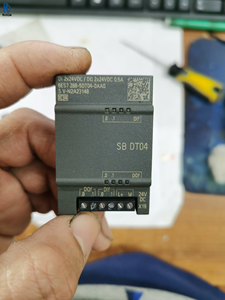 6ES7288-5DT04-0AA0 Tarjeta de Señal Digital 2DI 2DO 24V DC Salida de Transistor Módulo de Expansión PLC Automatización Industrial - Product Image 1