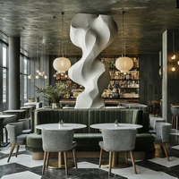 Ensemble de mobilier de luxe pour café : Table à manger en marbre et chaises, banquette demi-cercle pour restaurant et café