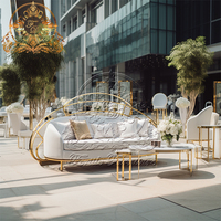 Ensemble de canapés et fauteuils de salon deux places en velours au design moderne et élégant, idéal pour la maison, le salon, l'hôtel, la salle à manger et les événements.