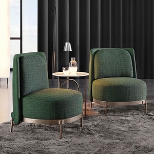 Poltrona moderna di lusso con struttura in oro, sedia italiana imbottita per il tempo libero, in pelle, poltrona nordica rivestita in tessuto - Product Image 1