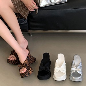 Sandales artisanales pour femmes à imprimé léopard, haut de gamme, élégantes, respirantes, chaussures d'été à plateforme, talons compensés épais - Product Image 6