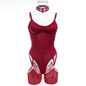 ชุดบอดี้สูทสีแดงประดับเพชรแบบชิ้นเดียว คอวีสูง พร้อมสายรัดและถุงน่อง ไซส์พลัส 2026 ชุดชั้นใน - Product Image 6