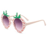 Lunettes de soleil pour enfants en forme de fraise, protection solaire UV400, jouets décoratifs de dessin animé, lunettes de fête fraîches et douces