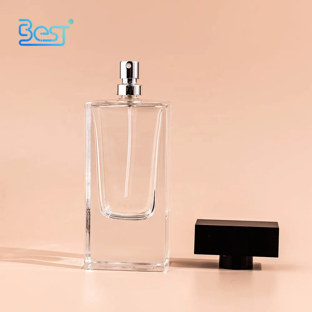 Botella de perfume vacía de buena venta de moda masculina de 60ml con tapa cuadrada negra y rociador de plata UV