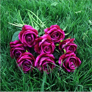 Rose artificielle <span class=keywords><strong>en</strong></span> velours de soie pas chère - <span class=keywords><strong>Tige</strong></span> unique pour la remise des diplômes, la fête des Mères et la fête des Pères, décoration intérieure - Product Image 3