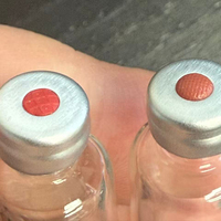 Cartouche de 3 ml avec joint rouge et bouchon gris clair, avec stylo de 1 mg
