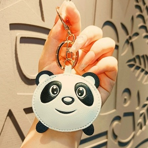 Llavero de coche con diseño de animal adorable, regalo promocional de panda, dijes de alta calidad para bolso, llavero de cerdito de dibujos animados rosa de cuero PU suave - Product Image 6