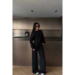 Chaqueta Deportiva Oska Negra, Cómoda y Transpirable, de Nailon, con Diseño de Logotipo Personalizado, Opción de Talla Grande, para el Invierno - Product Image 2