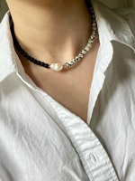 Collier personnalisé à faible MOQ avec perles rondes multicolores, pierres naturelles, perles baroques et éclats de pierres précieuses, bijoux de mode quotidiens pour marque privée