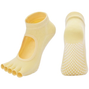Calcetines de Yoga de Cinco Dedos para Mujer, de Algodón Peinado Fino, Diseño Antideslizante de Medio Dedo, Altura Media, Profesionales para Pilates, Entrenamiento, Gimnasio y Danza - Product Image 3