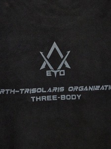 Camiseta de manga corta con estampado de letras retro para hombre, camiseta informal holgada con cuello redondo y hombros caídos, estilo unisex personalizable F10 - Product Image 4