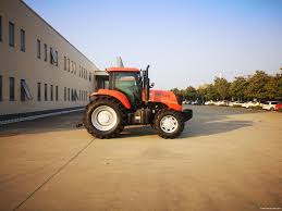 Trung Quốc TOP 10 máy kéo thương hiệu 140hp kr1404ex máy kéo thiết bị máy kéo trang trại với giá rẻ - Product Image 6