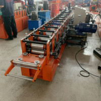 Machine de fabrication de plafond à grande vitesse pour les profilés C U utilisés pour les carreaux émaillés Matériau en acier Moteur Métal Stud Track Keel C Profile