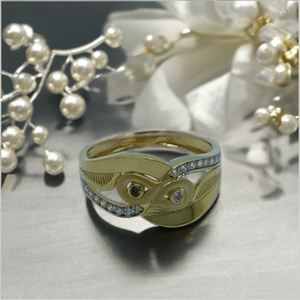 Bague élégante en or avec accent diamant, bague de créateur stylée pour femme, bijoux de luxe pour le quotidien et les cadeaux - Product Image 3