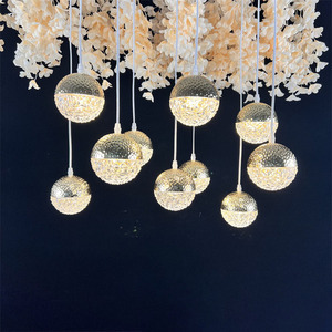 Accesorios DE BODA etapa fiesta colgante luz lugar decoración <span class=keywords><strong>10</strong></span> bolas gota techo boda decoración candelabro luces colgantes - Product Image 4