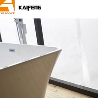 Baignoire autoportante en acrylique standard CUPC de 150cm pour la salle de bain intérieure avec système de vidange et de débordement intégré