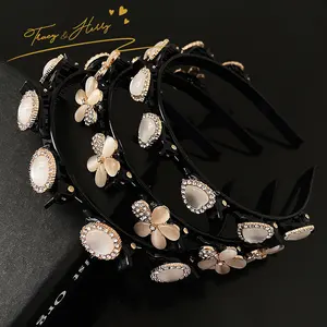 Tracy & Herry Hochwertiges Stirnband für Frauen Elegante Mädchen Lady Plastic Pearl Flower Hair Hoop Haarschmuck