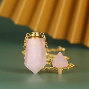 Bouteille de parfum d'huile essentielle collier de pendentif de bijoux de quartz rose de pierre de cristal rose naturel - Product Image 2
