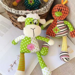 Giocattolo di Peluche per <span class=keywords><strong>Animali</strong></span> Domestici a Forma di Animale da <span class=keywords><strong>Fattoria</strong></span>, Design Patchwork Adorabile con Suono Squittente, Ideale per Accompagnare <span class=keywords><strong>i</strong></span> Tuoi Amici, Vendita all'Ingrosso per Supermercati e Negozi di <span class=keywords><strong>Animali</strong></span> - Product Image 1