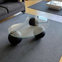 Mesa de Centro de Vidrio Templado con Forma Especial, Estilo Cremoso, Soporte de Bola, Diseño Creativo Irregular, Mueble Pequeño para Sala de Estar
