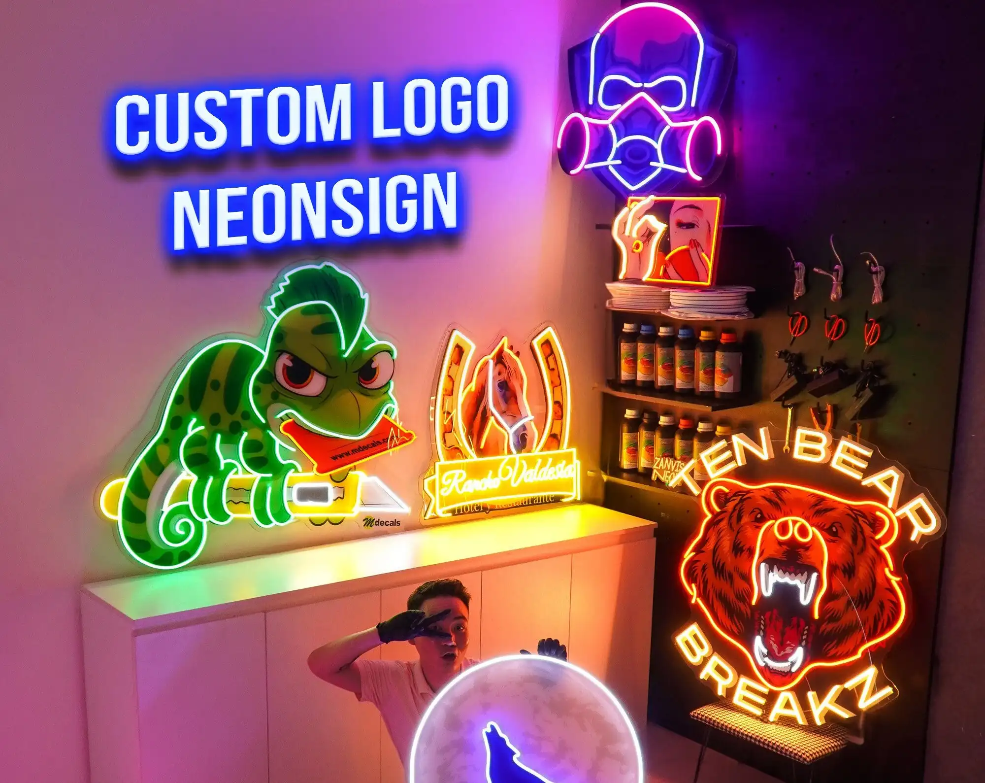 Tanda Neon kustom desain seni estetika tanda Neon gantung untuk Bar toko kantor Dekorasi seni dinding Led malam