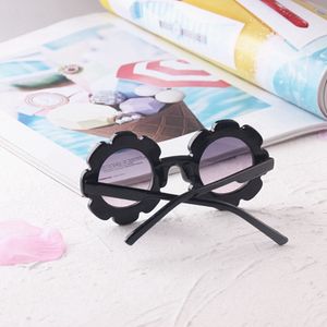 Lunettes de <span class=keywords><strong>soleil</strong></span> vintage en forme de <span class=keywords><strong>fleur</strong></span> pour enfants, protection UV rondes pour garçons et filles, adorables pour bébés, nouvelle collection - Product Image 4
