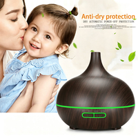 Humidificateur Mini Portable Moderne et Simple Alimenté par USB 500ml, Diffuseur d'Huiles Essentielles Silencieux avec 7 Couleurs de Lumière et Minuteries