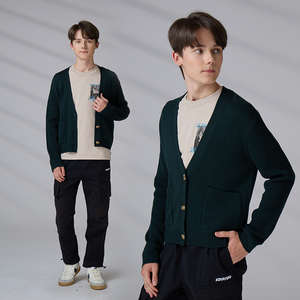 Usine de fabrication de pulls ODM, pull en laine mérinos 100% biologique, col en V, cardigan tricoté pour garçons et adolescents - Product Image 1