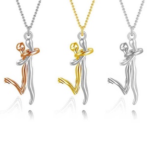 Collar con Colgante de Pareja Romántica Abrazada, Acero Inoxidable 316L Hipoalergénico, Joyería Unisex para Regalo de Aniversario para Hombre y Mujer - Product Image 5