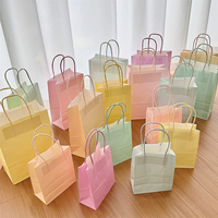Sac en papier kraft brun classique avec poignée, vente en gros, sac cadeau biodégradable jetable pour vêtements et chaussures, très populaire