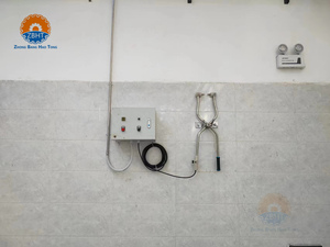 ピッグスタンプロセスの豚必須食肉処理装置のための新しい電気手動スタンバトンデバイス - Product Image 2