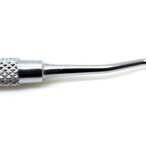 Raspador Dental Profesional de Acero Inoxidable de Alta Calidad OEM/Logotipo Personalizado, Manual, Reutilizable, Esterilización a Alta Temperatura - Product Image 4