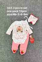 Nouveaux styles, ensemble mignon pour nouveau-nés filles, ensemble de vêtements pour bébé 3 pièces, tenue pour bébé de 3 à 9 mois avec cintres et étiquettes, ensemble de vêtements pour bébé en gros