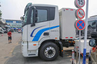 Nouveau semi-tracteur électrique Foton Auman EST 25T 6X4 à direction à gauche et capacité de charge de 21-30T