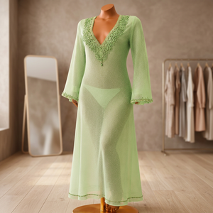 Robe longue kaftan vert clair en mousseline de soie perlée, taille naturelle, col en V profond, manches longues, élégante pour soirée, tenue de plage ou de villégiature - Product Image 3