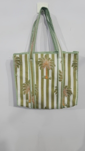 Sac à bandoulière pour femme en coton ethnique fait main, sac fourre-tout indien matelassé, sac fourre-tout tendance pour les courses - Product Image 3