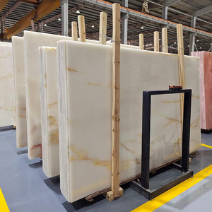 Dalles de marbre onyx de haute qualité, veinées de blanc naturel et d'or, polyvalentes pour une utilisation intérieure et extérieure, escaliers, cuisines, salles à manger, ateliers - Product Image 4