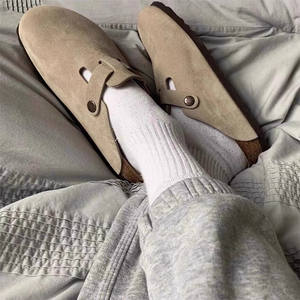 Birkenstocks Sandales plates d'extérieur en daim en cuir véritable pour femmes Mules sabots Doublure de lit en liège Dropshipping disponible - Product Image 3