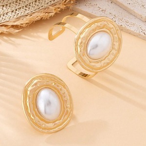 Ensemble de boucles d'oreilles et de bracelet en métal et perles à <span class=keywords><strong>la</strong></span> mode pour femmes, bijoux élégants et polyvalents - Product Image 4