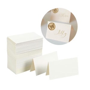 Tarjetas de Lugar Personalizadas para Boda, con Nombre de Mesa, Sello de Cera y Borde Plateado - Product Image 5